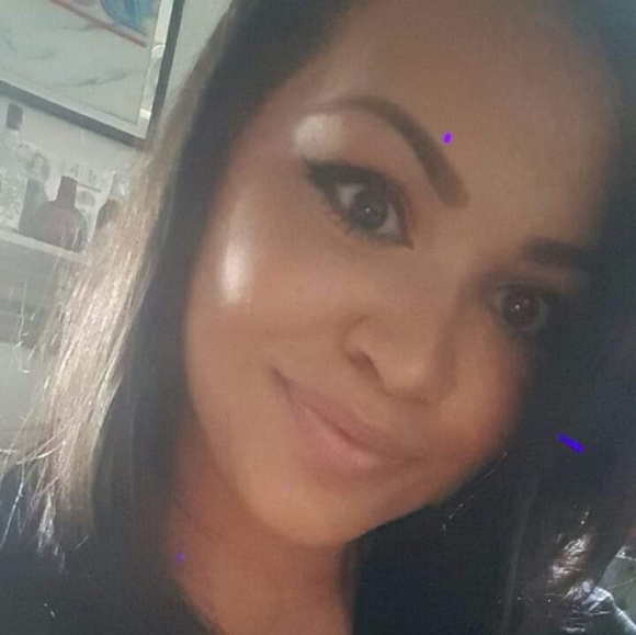 Meet your Posher, Sasha - Picture 1 of 1